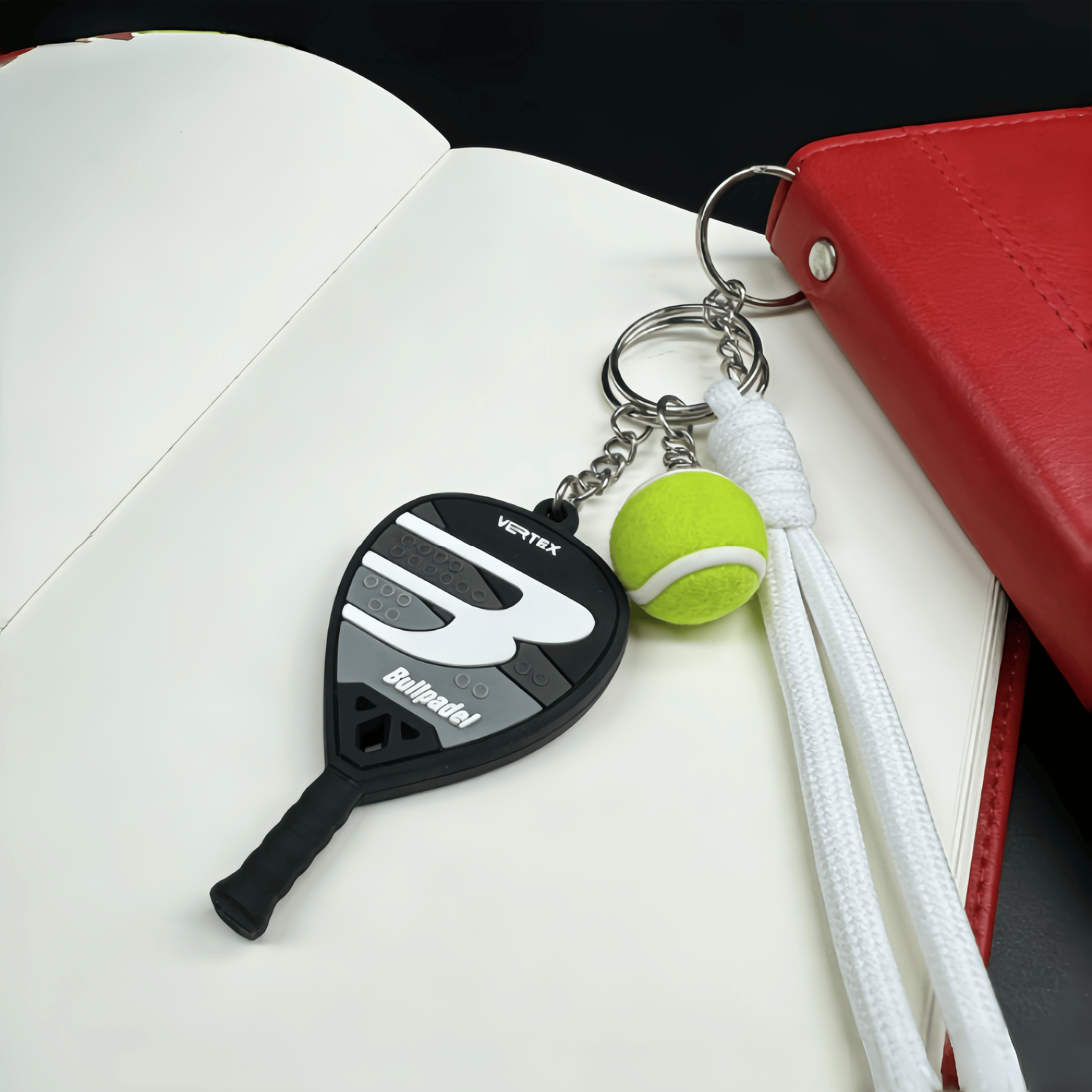 Mini Tennis Racket Keychain, D - Car Accessories Must Have recensione e prezzo